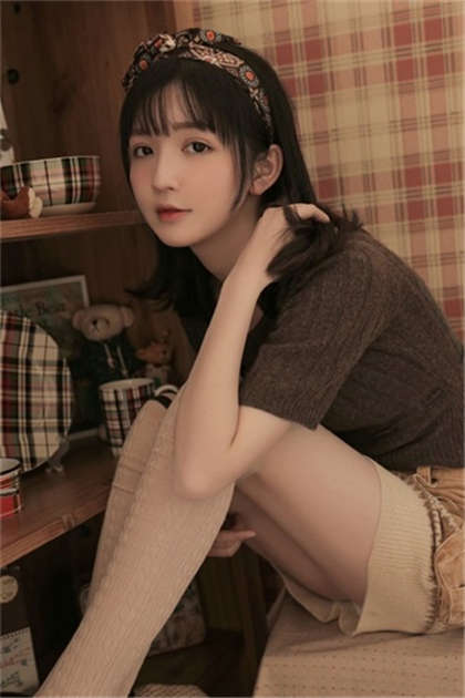 超级污的秒是小黄文-叔叔用尿尿的地方摸我_偶糖恋事