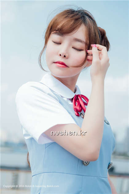 被同学在教室上-我在洗澡哥哥把我干了_偶糖恋事