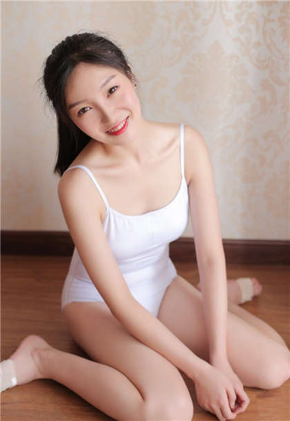 厨房里征服贵妇-高中校园纯h文_偶糖恋事