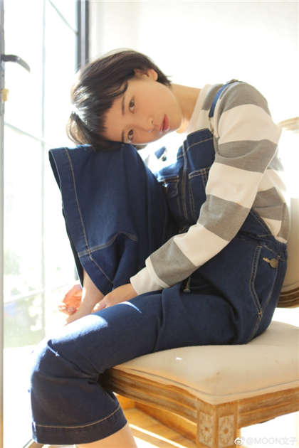 巨污的小说片段-双腿被拉开架在他的腰_偶糖恋事