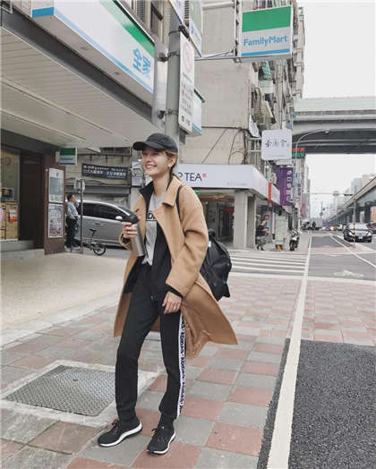 强奸虐待小黄文在线看-用力顶她的小穴_偶糖恋事