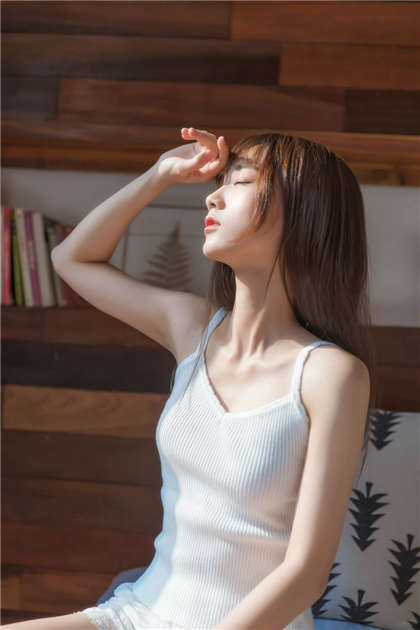 啊好爽嗯嗯用力-被老板在办公室吸奶_偶糖恋事