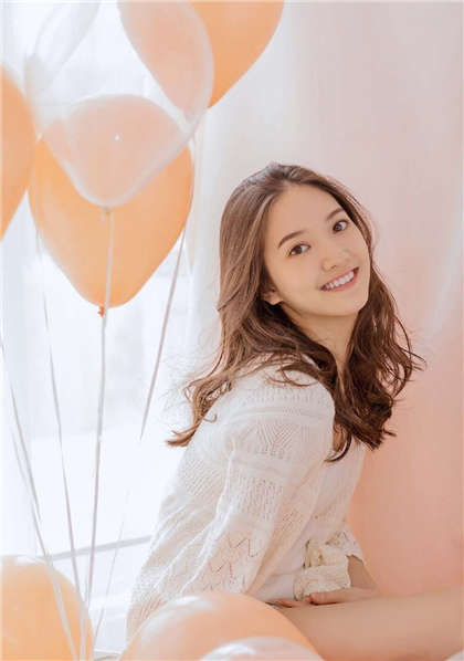 男的舔女的下面的污小说-一个添下面两个玩_偶糖恋事