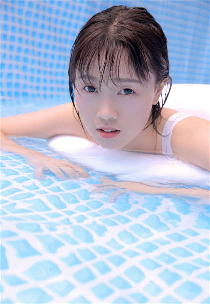 3卩小黄文-大胸妹的苦恼谁能懂_偶糖恋事