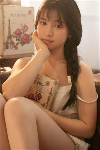 很肉很污很黄的小说-老师让我脱她的内裤_偶糖恋事