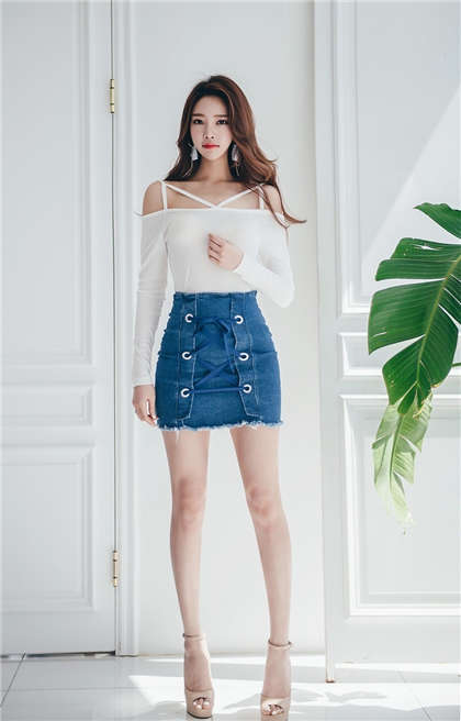 污小说短文-腰一挺无情的贯穿了她_偶糖恋事