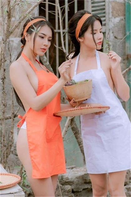 姐弟撩骚-继子疯狂的啃食继母的乳房_偶糖恋事