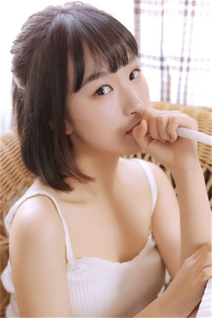 肉张丽的小说-手指在湿润的缝里滑动_偶糖恋事