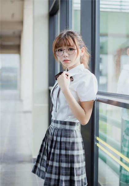 好骚啊小美女按摩棒都湿了-口述被陌生男人cao过程_偶糖恋事