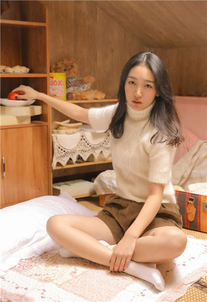 有校园h细节描写的小说-好深啊老师_偶糖恋事