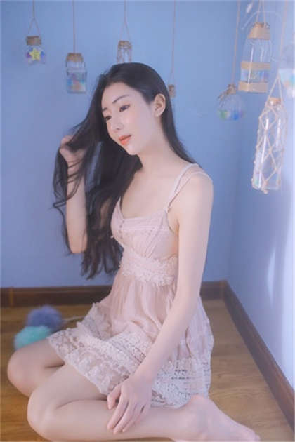 老师我受不了污小说-上课把手探入校花裙子里_偶糖恋事