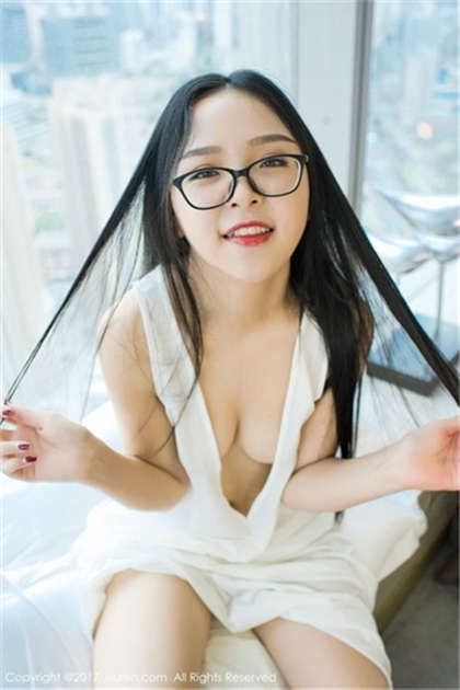 大尺度黄色短篇小说-女教师和学生车震_偶糖恋事