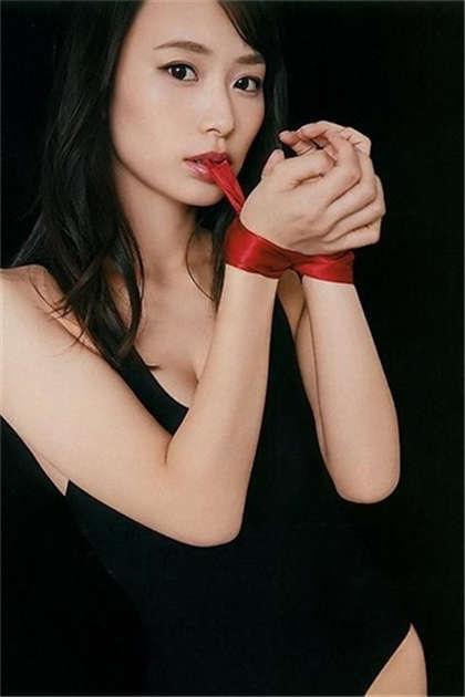 嗯嗯快分开一点-受自己坐到木马上面去_偶糖恋事