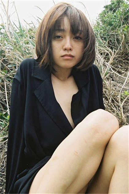 好大,好深-同桌把手放在我的衣服里_偶糖恋事