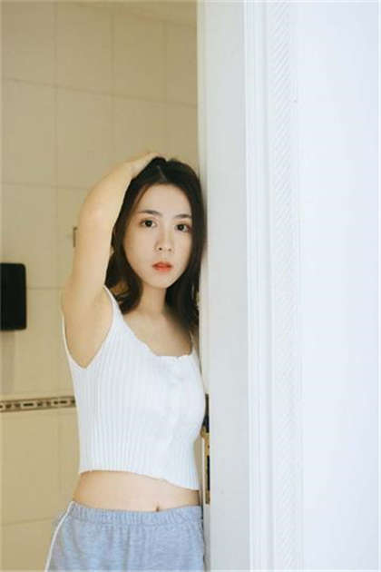 好骚啊小美女按摩棒都湿了-口述被陌生男人cao过程_偶糖恋事