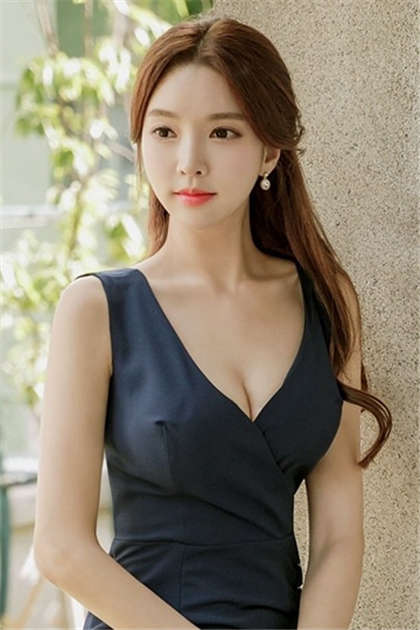 被五个男人同时填满在线-老公每晚吃奶成瘾_偶糖恋事