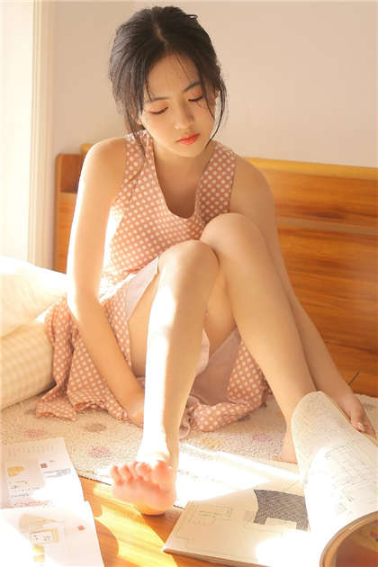 男主三个老婆黄文-被男友吸奶揉胸故事_偶糖恋事