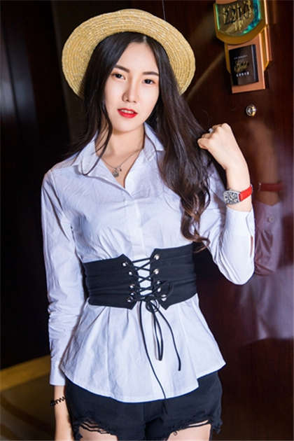 在车里被男人吃奶-腿再分开一点_偶糖恋事