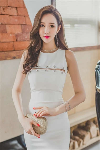 黄到湿的短文-在他的嘴唇上轻轻的亲了一下_偶糖恋事