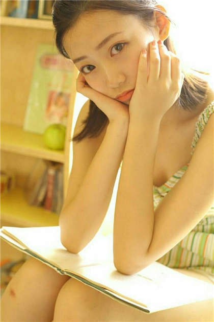 啊嗯腐文h文-一个山村的全乱_偶糖恋事