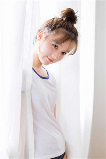 白洁好大好紧好多水-疯狂的阿姨_偶糖恋事