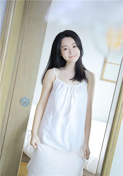 奶头好大,下面好多水水口述-美女张开双腿让男生桶_偶糖恋事