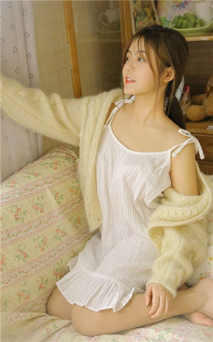 公交车上的三男一女乱伦-许晴小涵_偶糖恋事