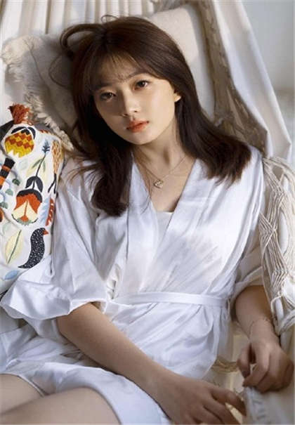 啊哈好深啊撞的好吗啊-很详细的肉肉床文片段_偶糖恋事