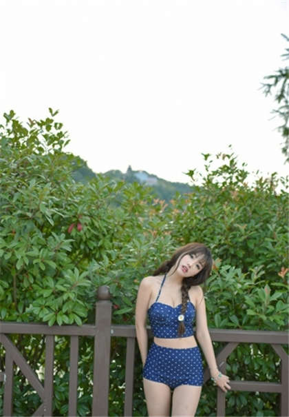 公交车上强入小说-摸小丫鬟的奶尖_偶糖恋事