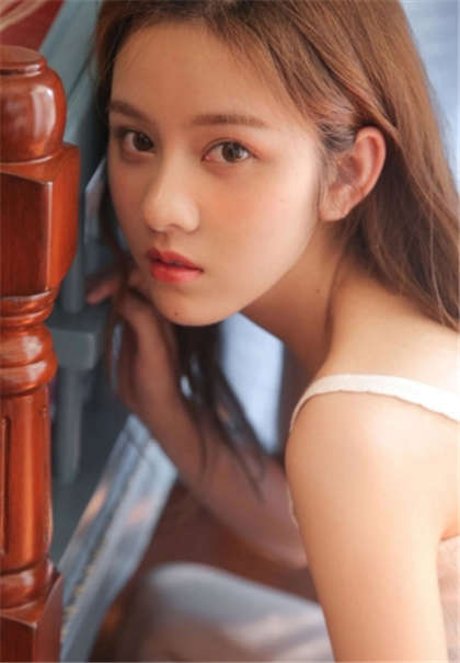 嗯啊哦啊插-李易峰好疼快点用力_偶糖恋事