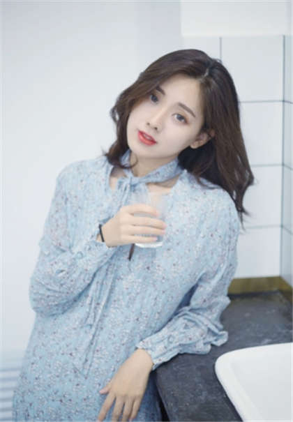 超级污校园小黄文-侍卫嗯嗯公主好紧_偶糖恋事