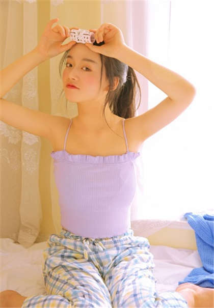 轻轻顶进女朋友闺蜜短篇小说-性奴校花_偶糖恋事