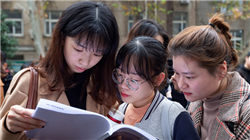 太空光伏概念股爆发：如何掘金钙钛矿这条主线？