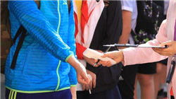 云南旅游连亏四年，又遭董事套现超5000万