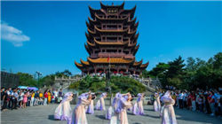 豆神教育的难关：隐瞒过亿诉讼领罚560万