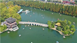 深天马A：公司积极推进柔性OLED技术在车载、IT等中尺寸显示领域的拓展